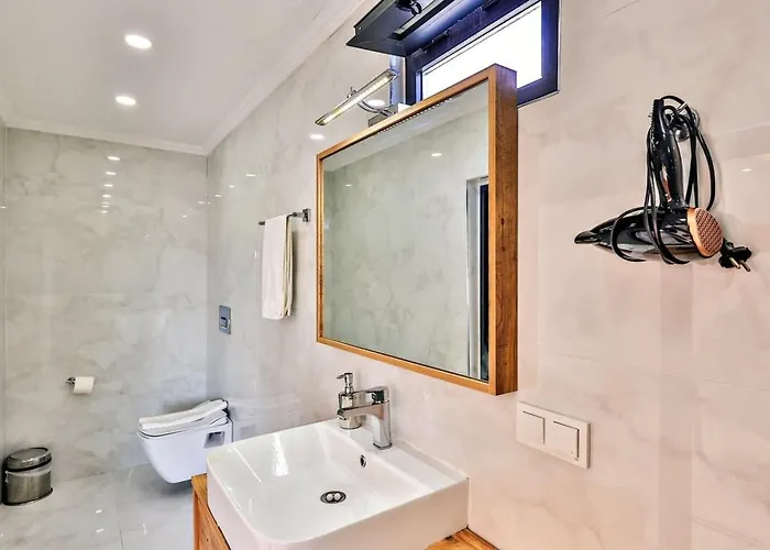 Patara 3 Bedroom Secluded With Private Pool Hot Tub Villa *