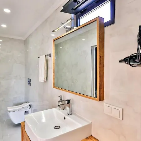 Patara 3 Bedroom Secluded With Private Pool Hot Tub Villa *